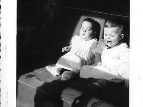1954 Feb. 7 - baby Mary & baby Marily.jpg